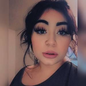 Meet your Posher, Kiana